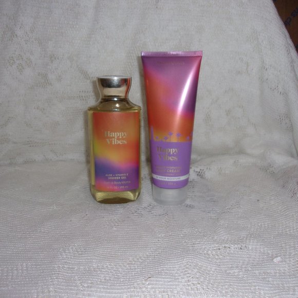 Bath & Body Works Bath & Body Bath Body Works New Sealed Happy